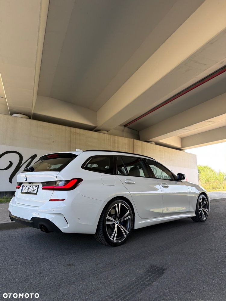 BMW Seria 3 320i M Sport - 16