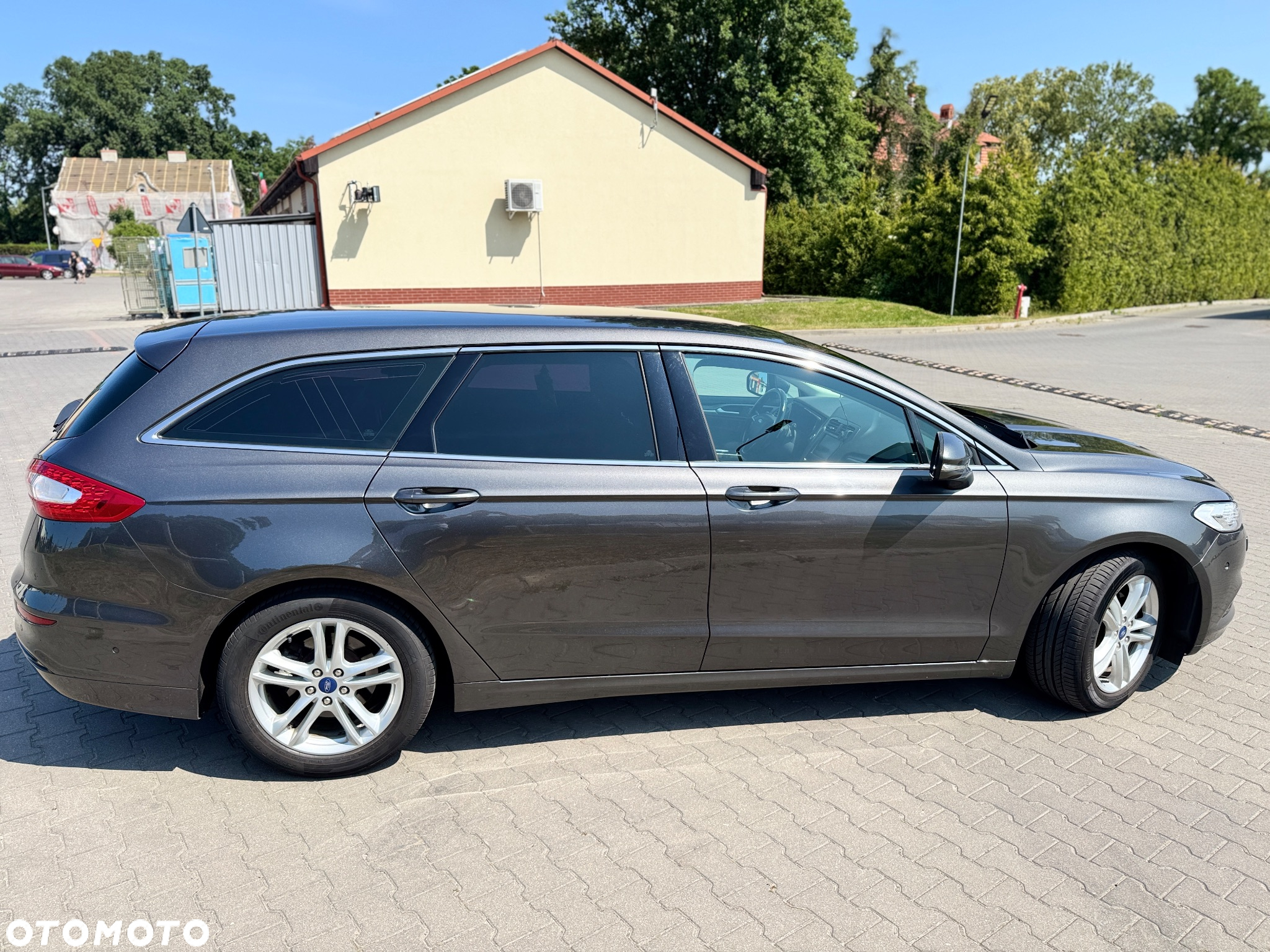 Ford Mondeo - 8