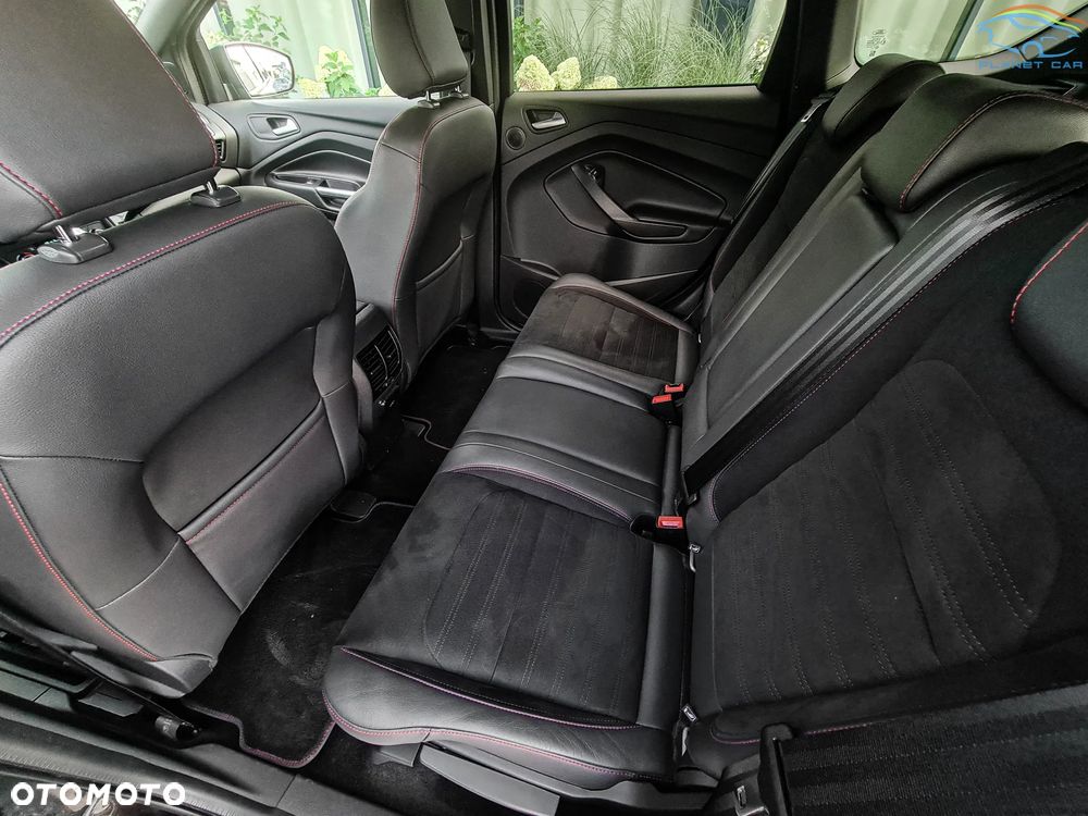 Ford Kuga 2.0 EcoBoost AWD ST-Line ASS - 17