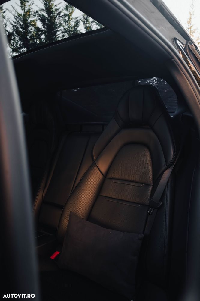 Porsche Panamera 4S - 14