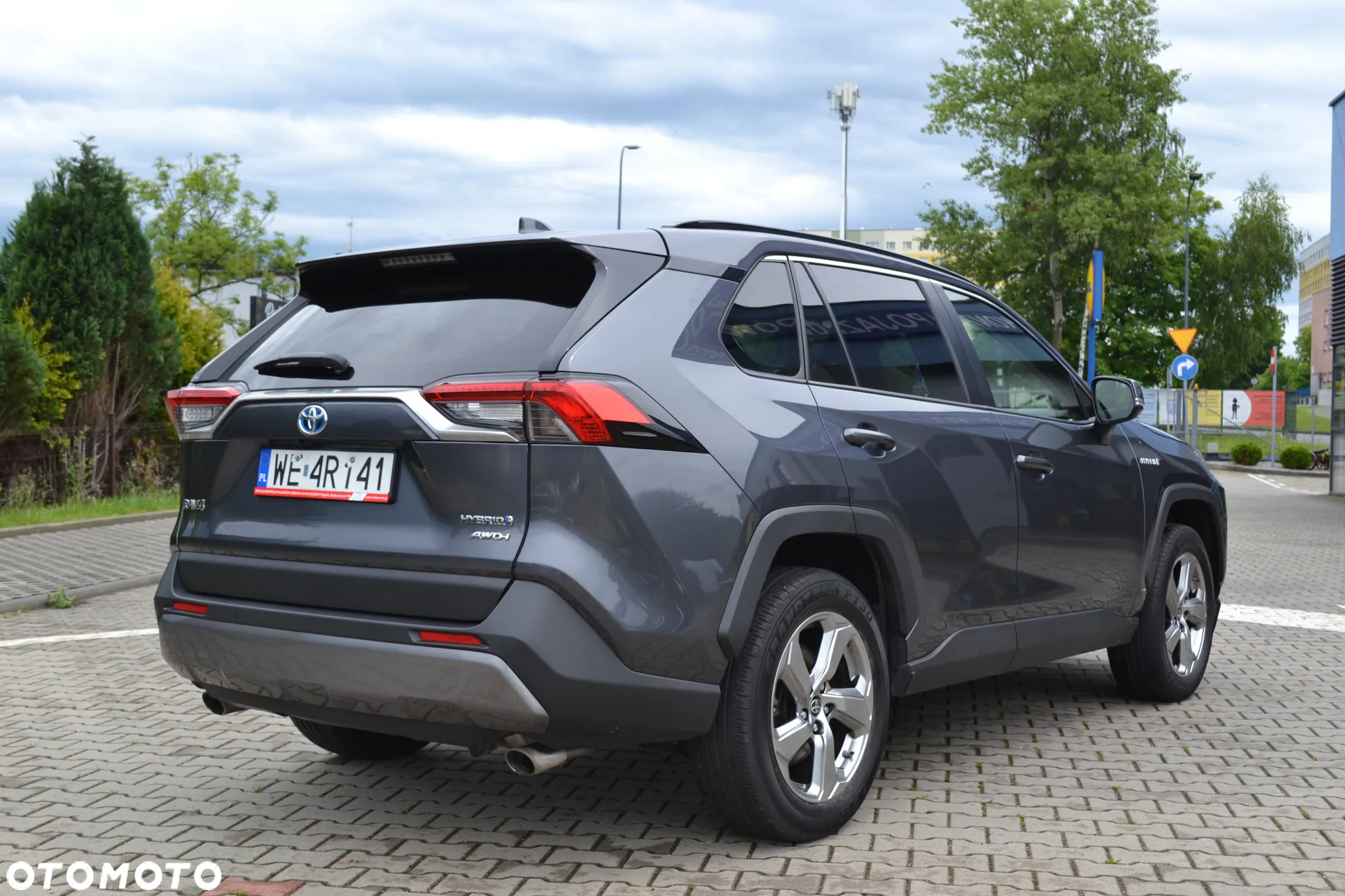 Toyota RAV4 - 7