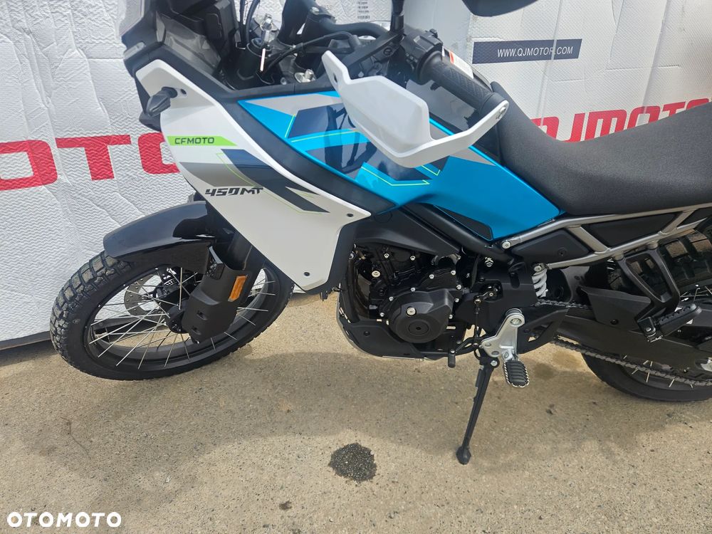 CFMoto MT - 5