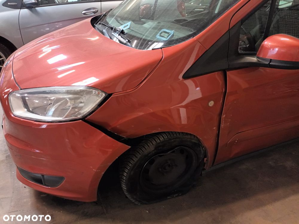 Ford Tourneo Courier - 29