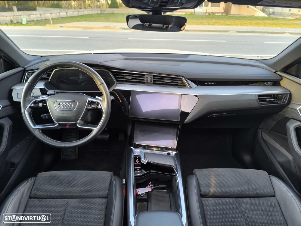 Audi e-tron 50 quattro S line - 33