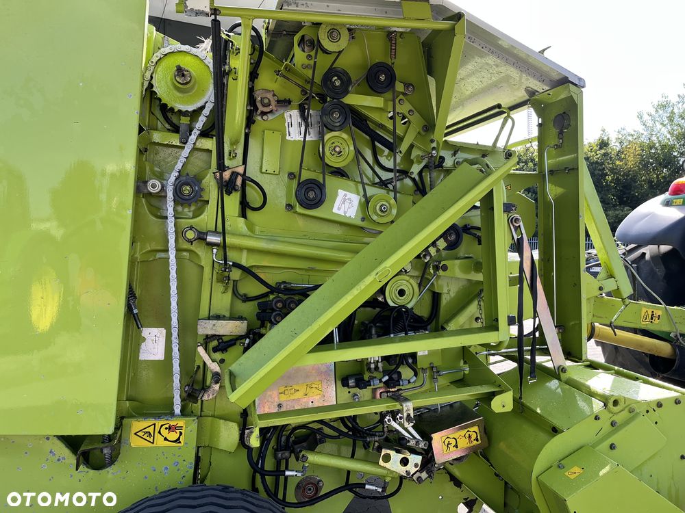 Claas Rollant 250 - 9