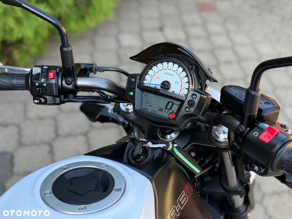 Kawasaki ER - 23
