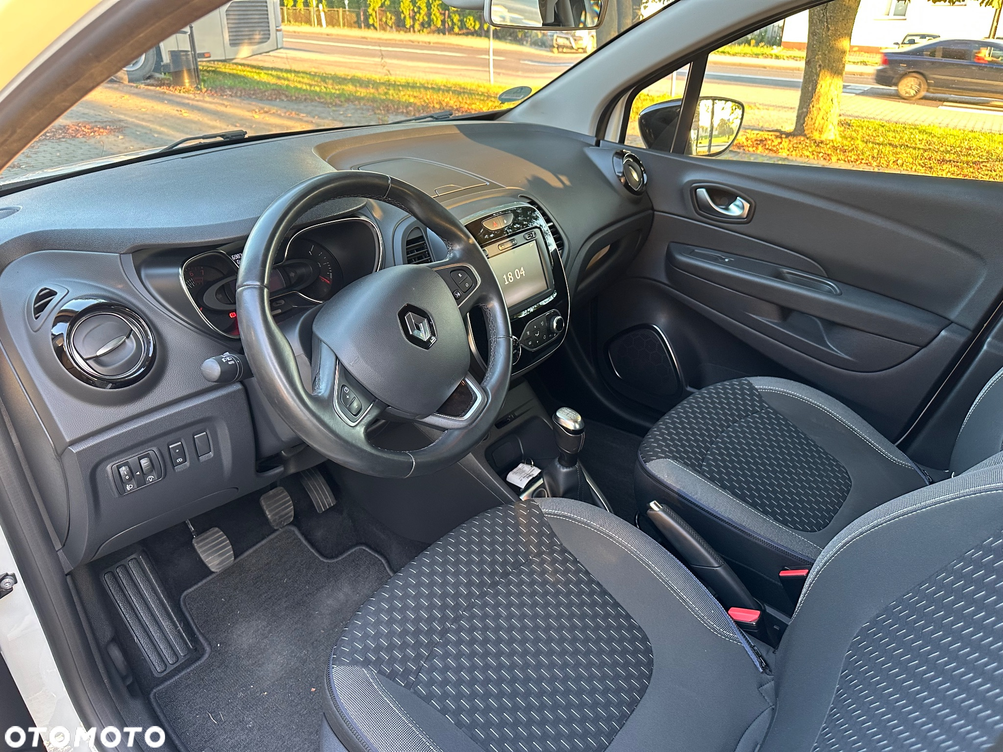 Renault Captur ENERGY TCe 90 Start&Stop Luxe - 28