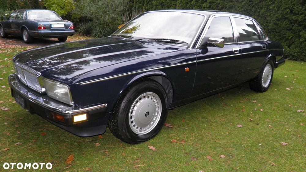 Jaguar XJ - 1