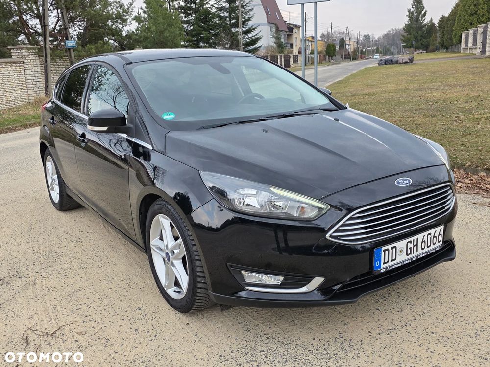 Ford Focus 1.5 EcoBoost STart-Stopp-System TITANIUM - 2