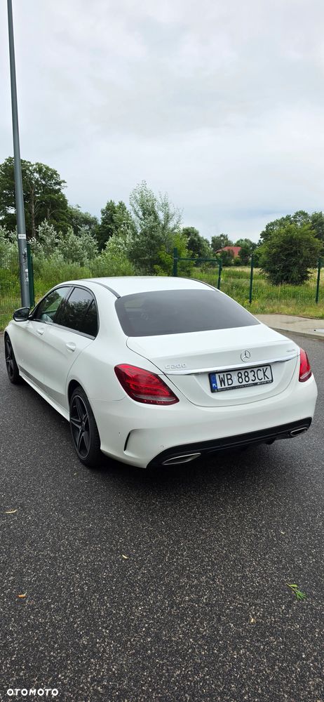 Mercedes-Benz Klasa C 200 4-Matic 9G-TRONIC - 2