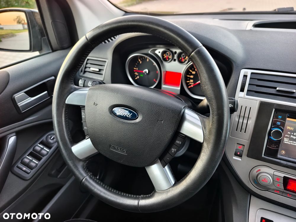 Ford Kuga 2.0 TDCi 4x4 Titanium - 15