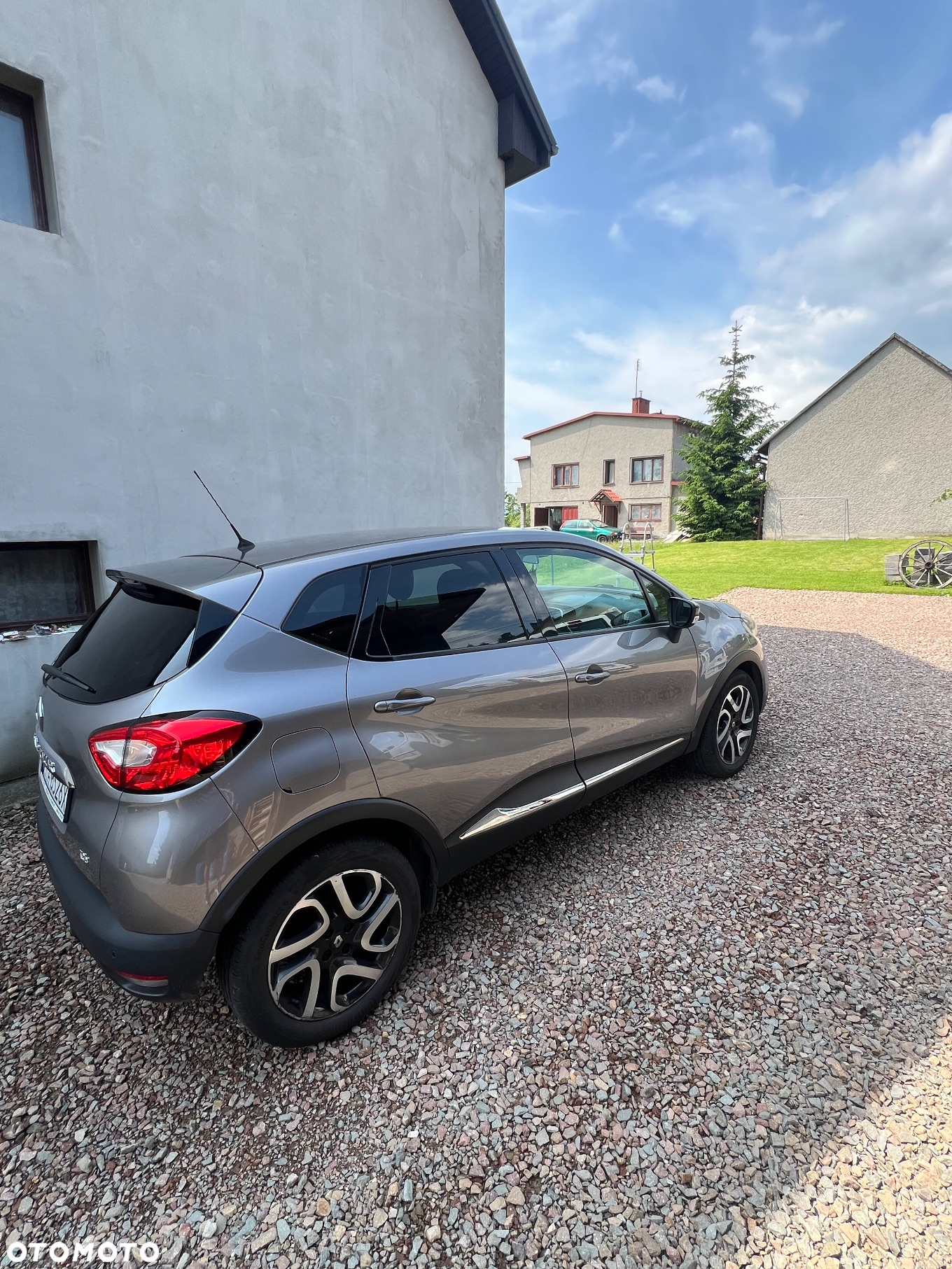 Renault Captur 1.2 TCe Intens EDC - 4