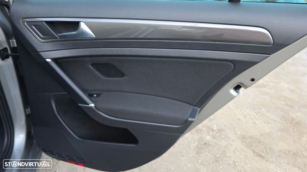 VW Golf Variant 1.6 TDi SCR IQ.DRIVE - 55