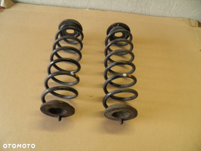 SPRĘŻYNA SPRĘŻYNY TYLNE VW GOLF VI