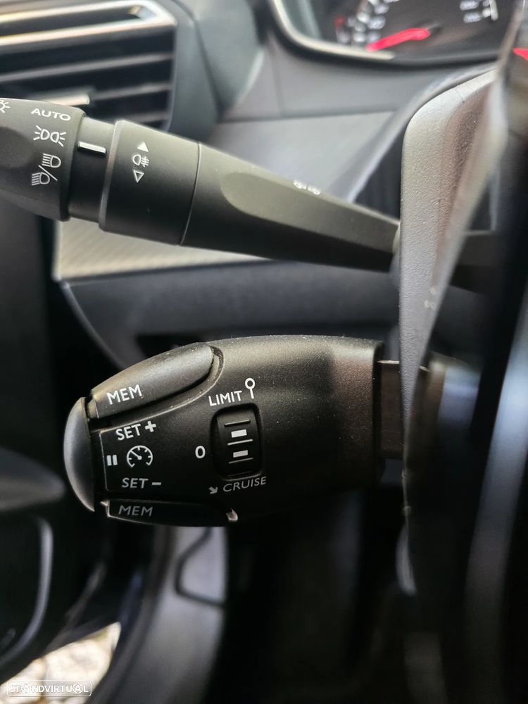 Peugeot 208 1.2 PureTech Active - 14