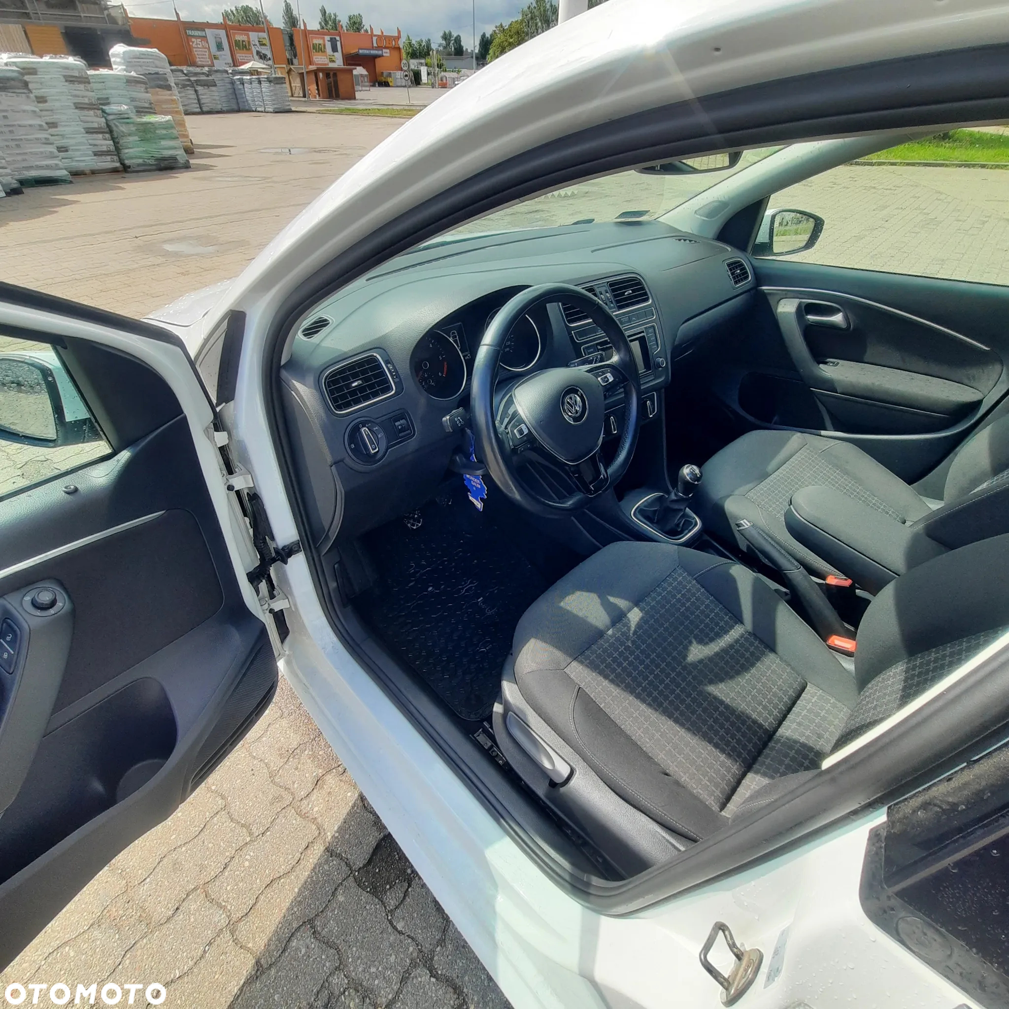 Volkswagen Polo 1.4 TDI (Blue Motion Technology) Comfortline - 19