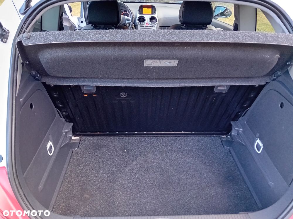 Opel Corsa 1.4 16V 150 Jahre - 29