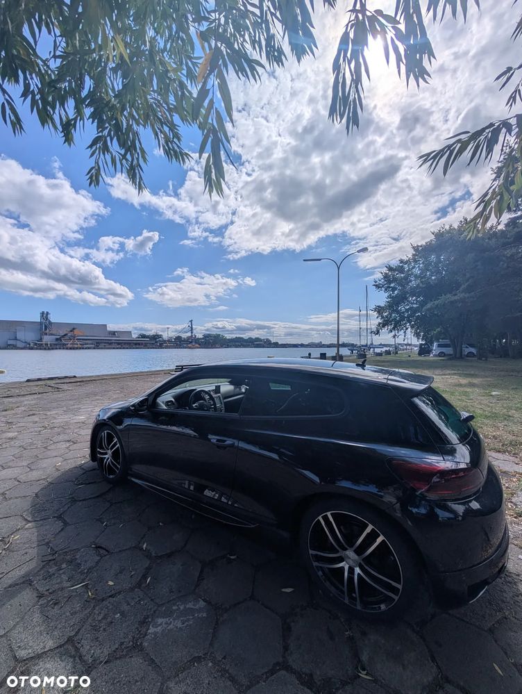 Volkswagen Scirocco 1.4 TSI Perfectline R-Style - 4