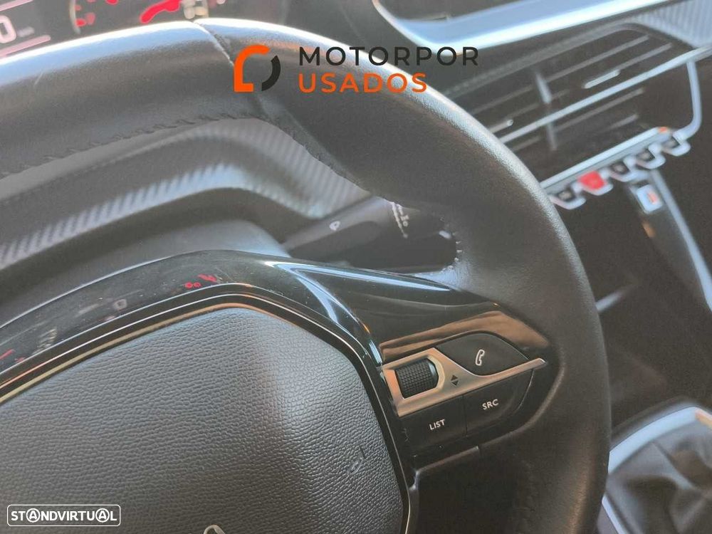 Peugeot 208 1.2 PureTech Active Pack - 17
