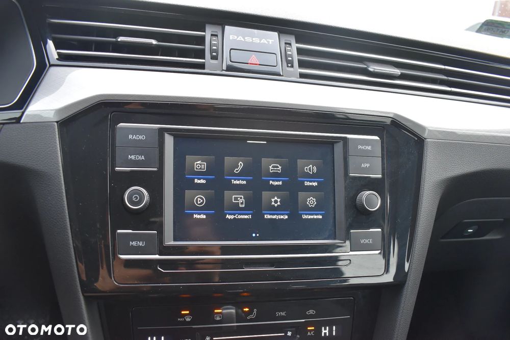 Volkswagen Passat Variant 2.0 TDI EVO Business DSG - 29