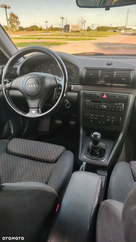 Audi A4 Avant 1.8 - 27