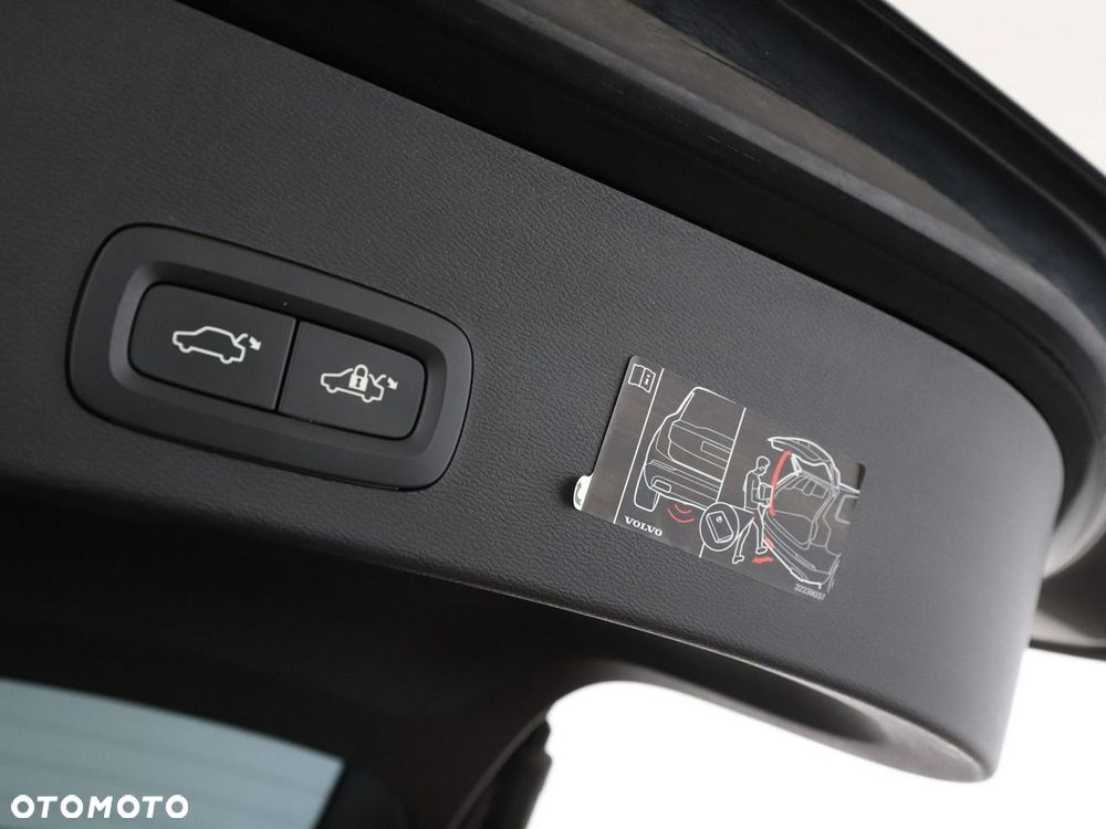 Volvo XC 40 D4 SCR AWD Momentum - 40