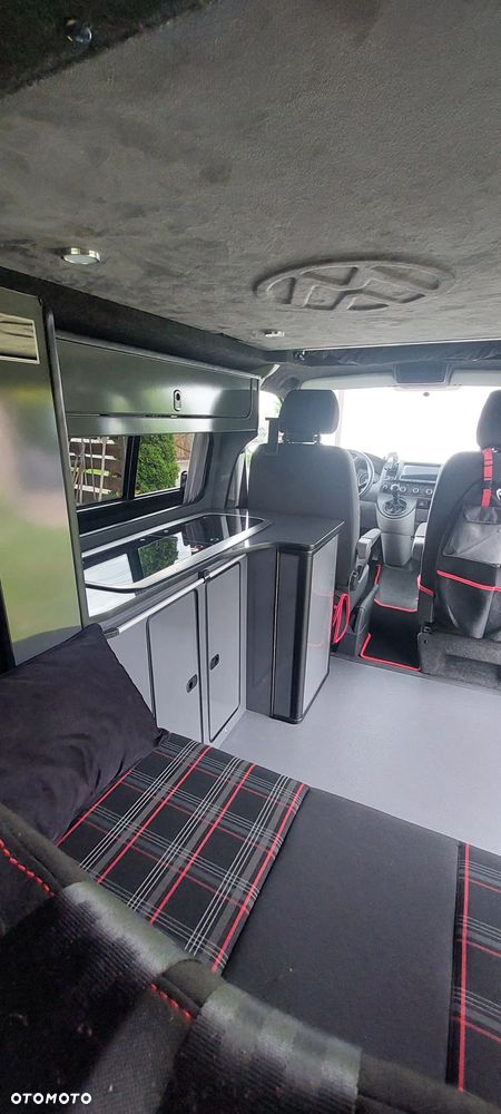 Volkswagen Transporter Caravelle Edition - 3