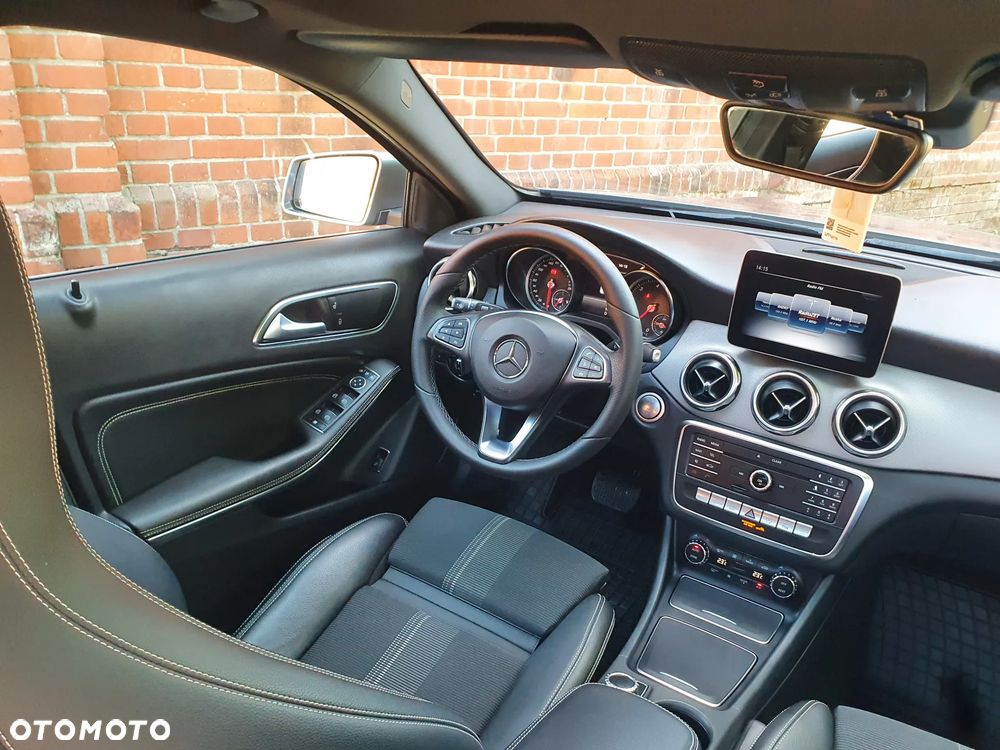 Mercedes-Benz GLA 200 d 7G-DCT Activity Edition - 11