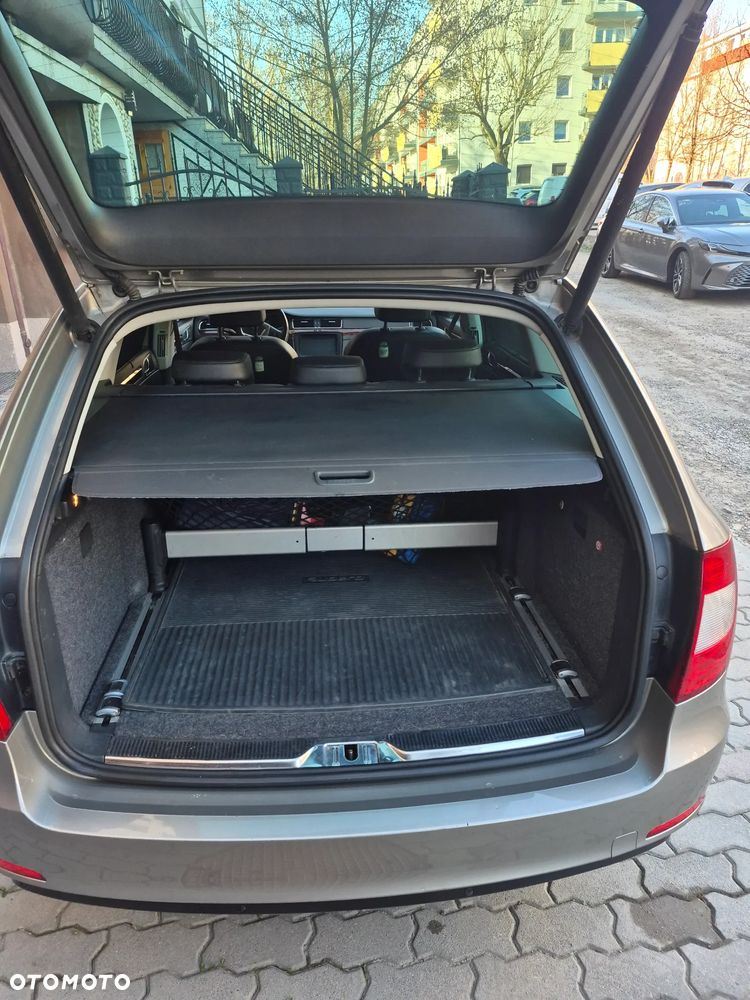Skoda Superb 3.6 FSI 4x4 Platinum DSG - 6