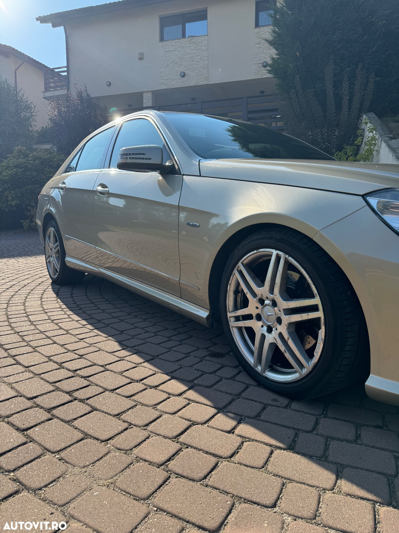 Mercedes-Benz E 250 CDI 4MATIC BlueEfficiency Aut. - 3