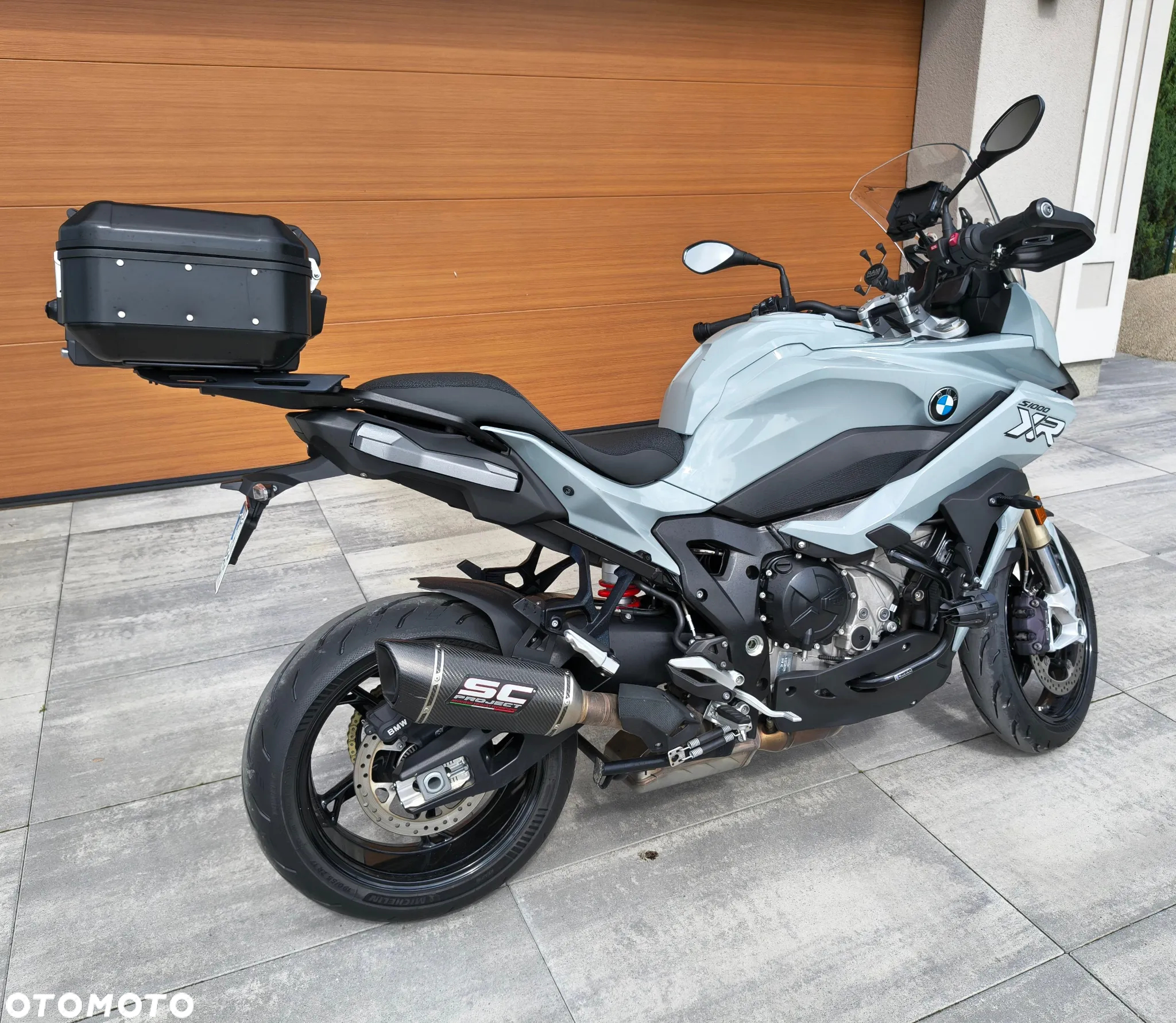 BMW XR - 5