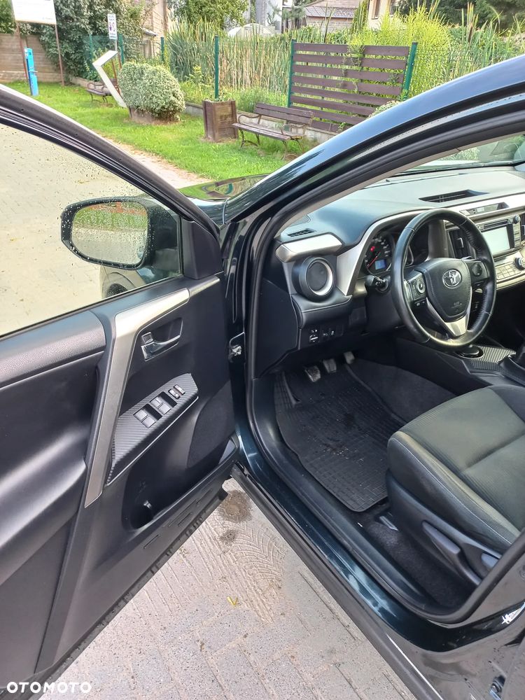 Toyota RAV4 2.0 D-4D Active - 9