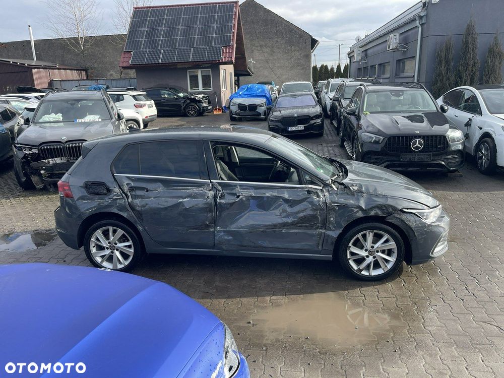 Volkswagen Golf 1.5 eTSI OPF DSG Move - 2