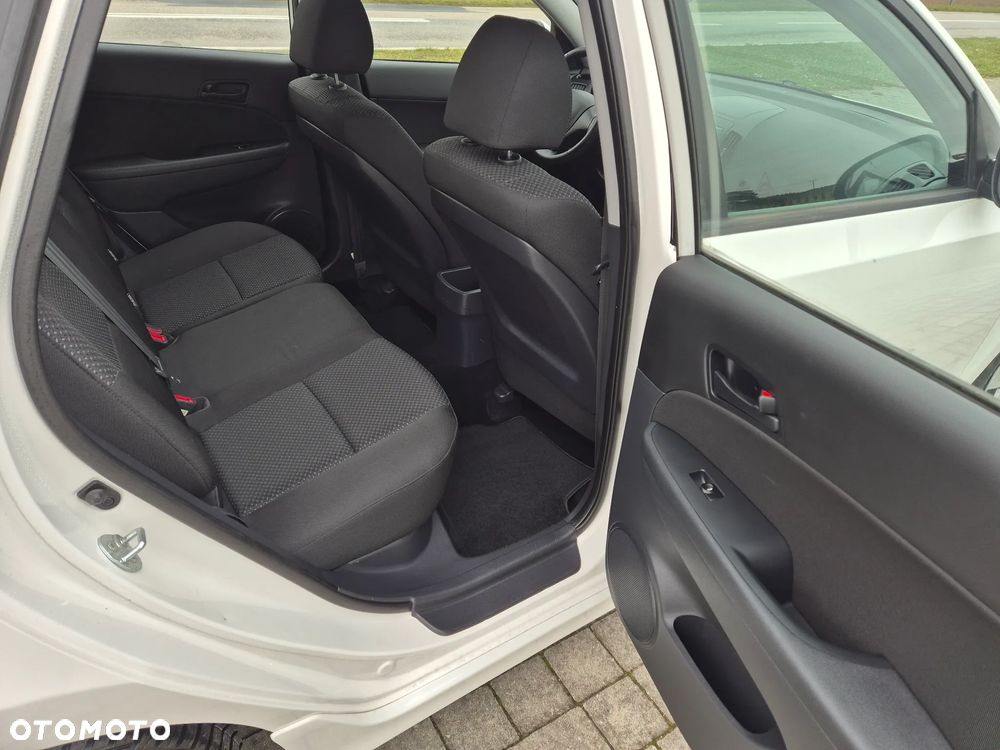 Hyundai i30 1.4 Blue Comfort - 12