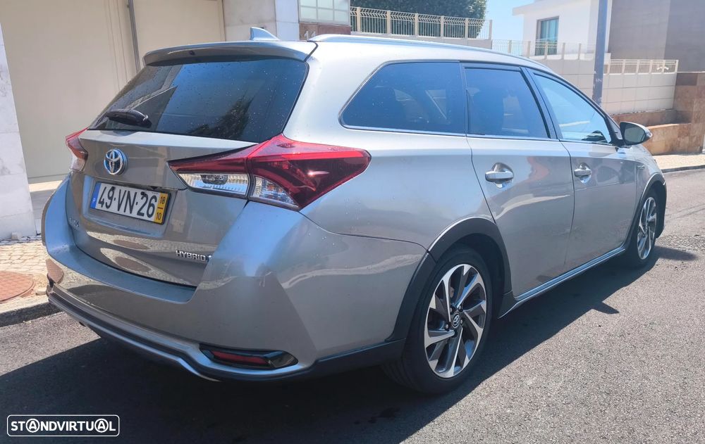 Toyota Auris Touring Sports 1.8 HSD Freestyle - 6