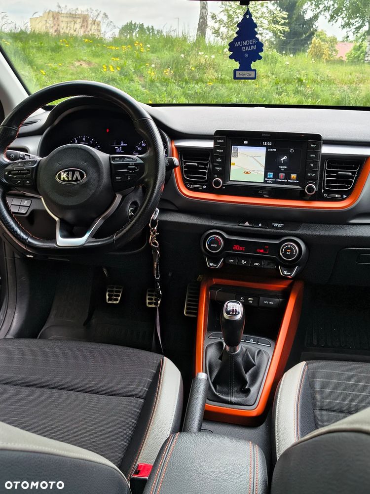 Kia Stonic 1.0 T-GDI L - 10