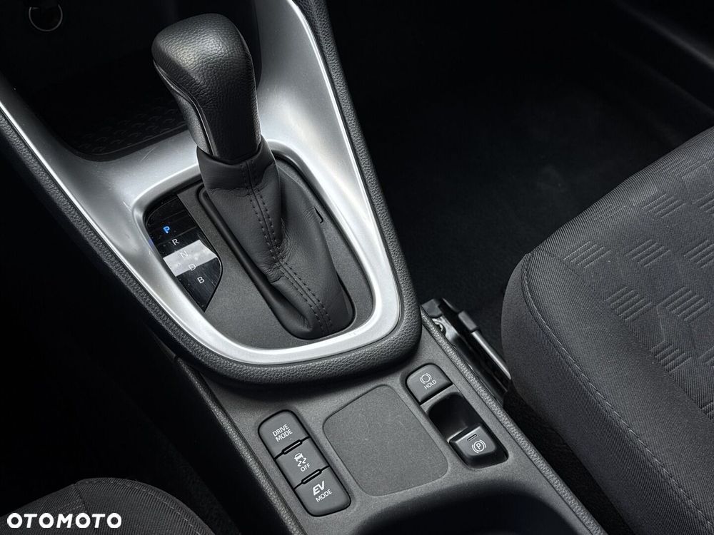 Toyota Yaris - 26