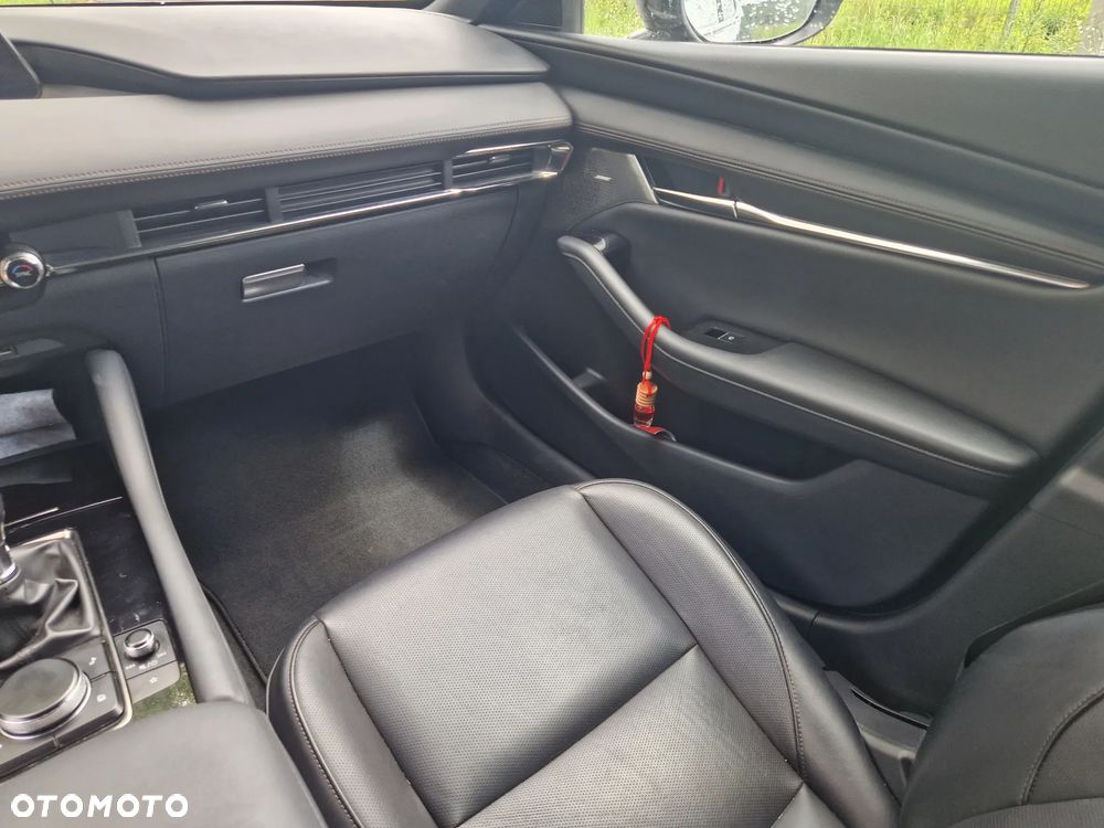Mazda 3 SKYACTIV-X 2.0 M-Hybrid SELECTION - 26