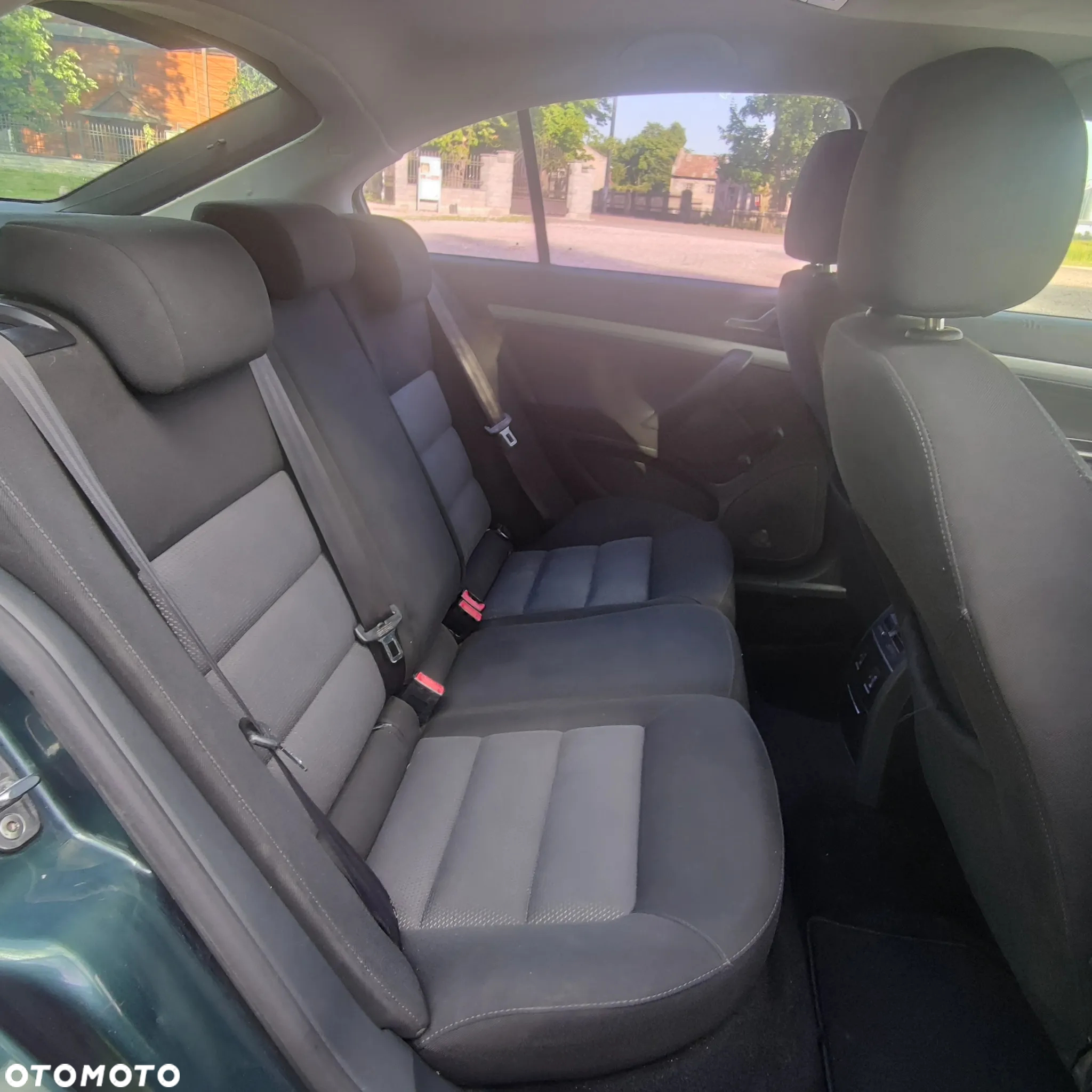 Skoda Octavia 1.6 Elegance - 36