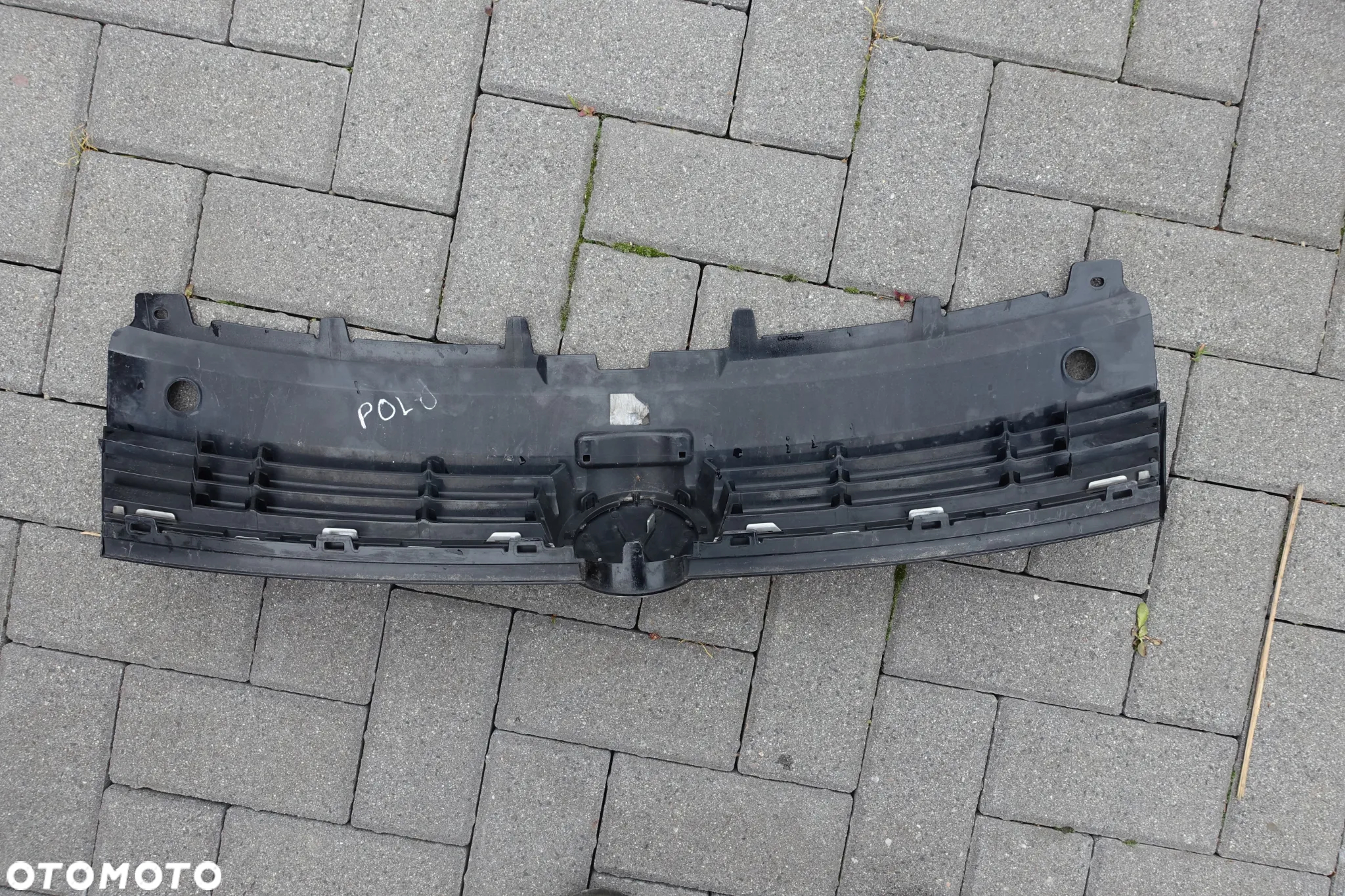 ATRAPA GRILL VW POLO 6C0853651K - 5