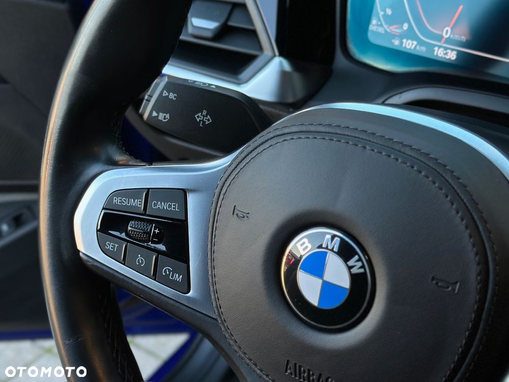 BMW Seria 3 318d M Sport - 25