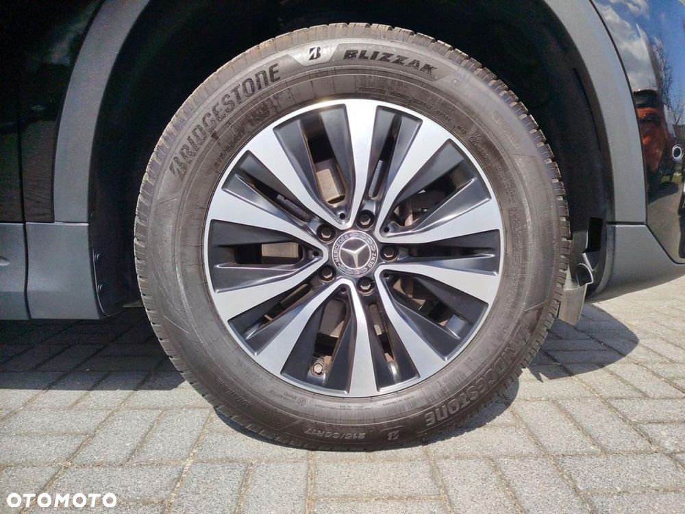 Mercedes-Benz GLA - 24