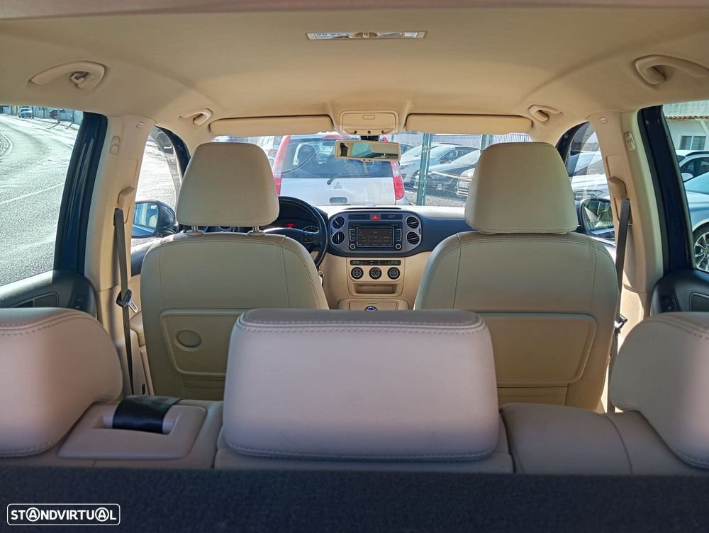 VW Tiguan 2.0 TDi Sport 4Motion - 16