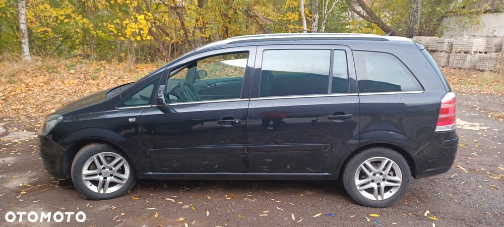 Opel Zafira 1.8 Family Plus - 2