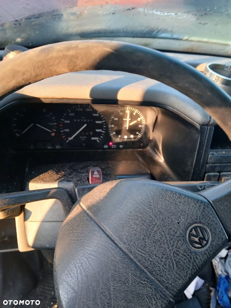 volkswagen transporter t4 fotel kanapa deska kokpit podsufitka boczek podłokietnik licznik - 3