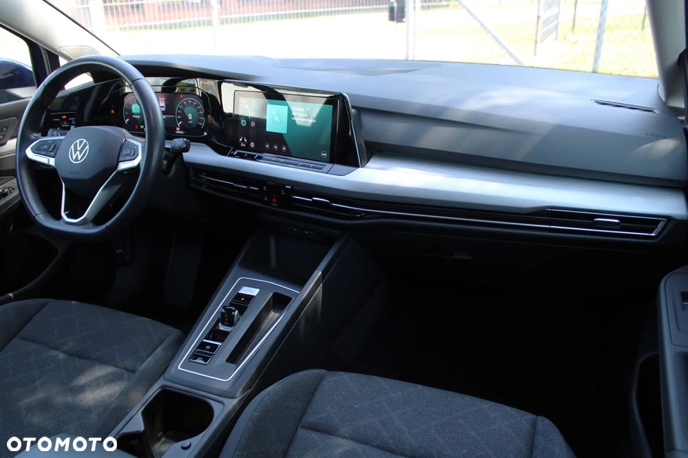 Volkswagen Golf 1.5 eTSI mHEV Style DSG - 22