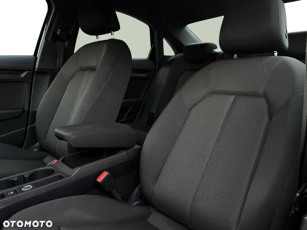 Audi A3 Limousine 30 TFSI mHEV Advanced S tronic - 12