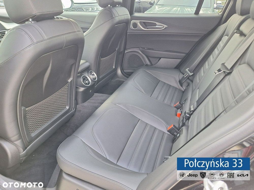 Alfa Romeo Giulia - 27