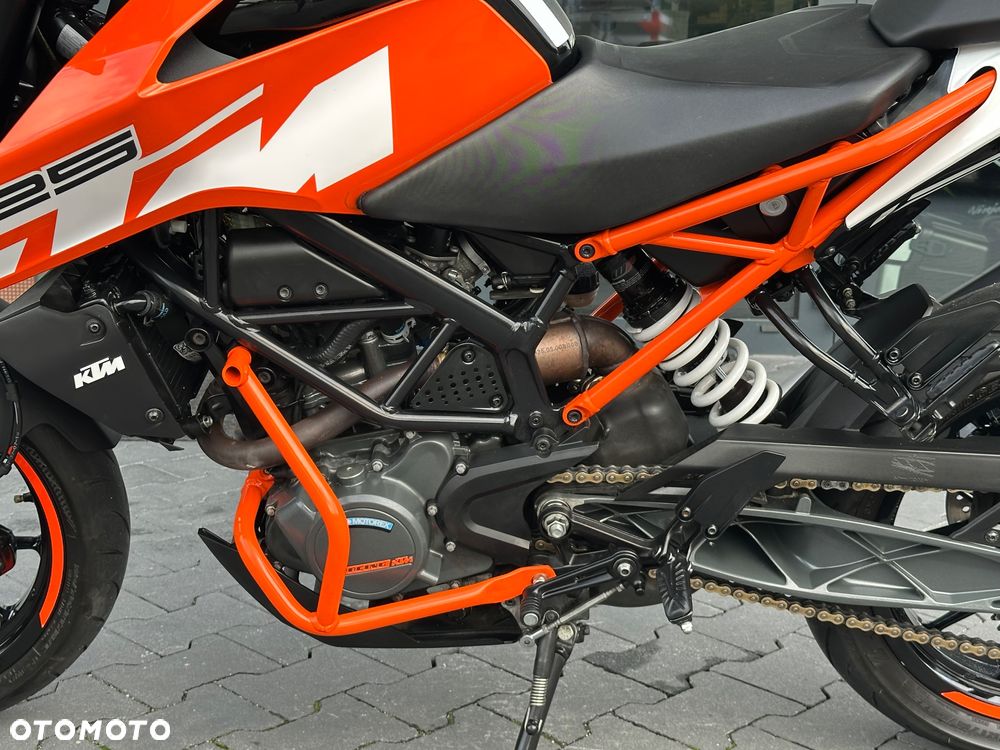 KTM Duke - 32