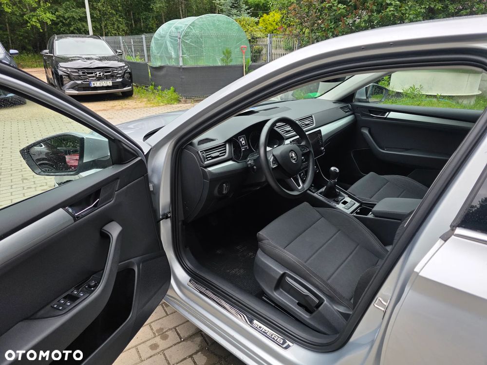 Skoda Superb 1.5 TSI ACT Ambition - 9